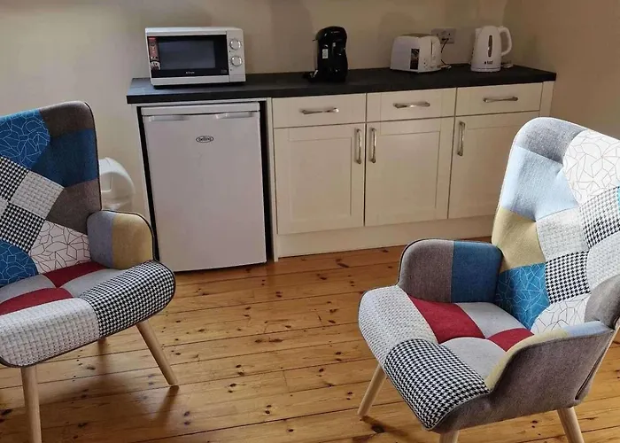 Daffodil - Sleeps 2 & Stunning Seaside Views *