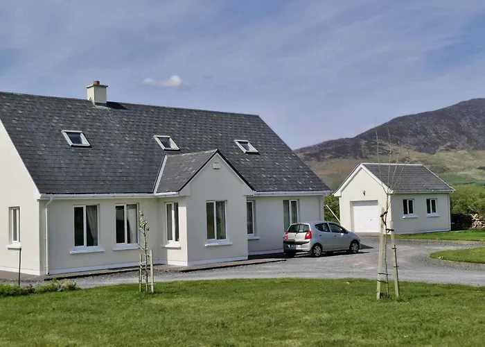 Daffodil - Sleeps 2 & Stunning Seaside Views Villa *